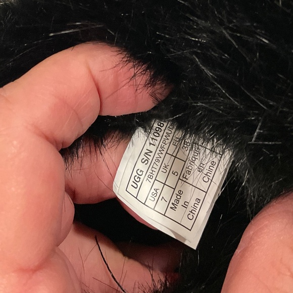 UGG Australia Cathie Black Suede Faux Fur Bootie Size 7 NEW WITH TAG - Picture 8 of 8